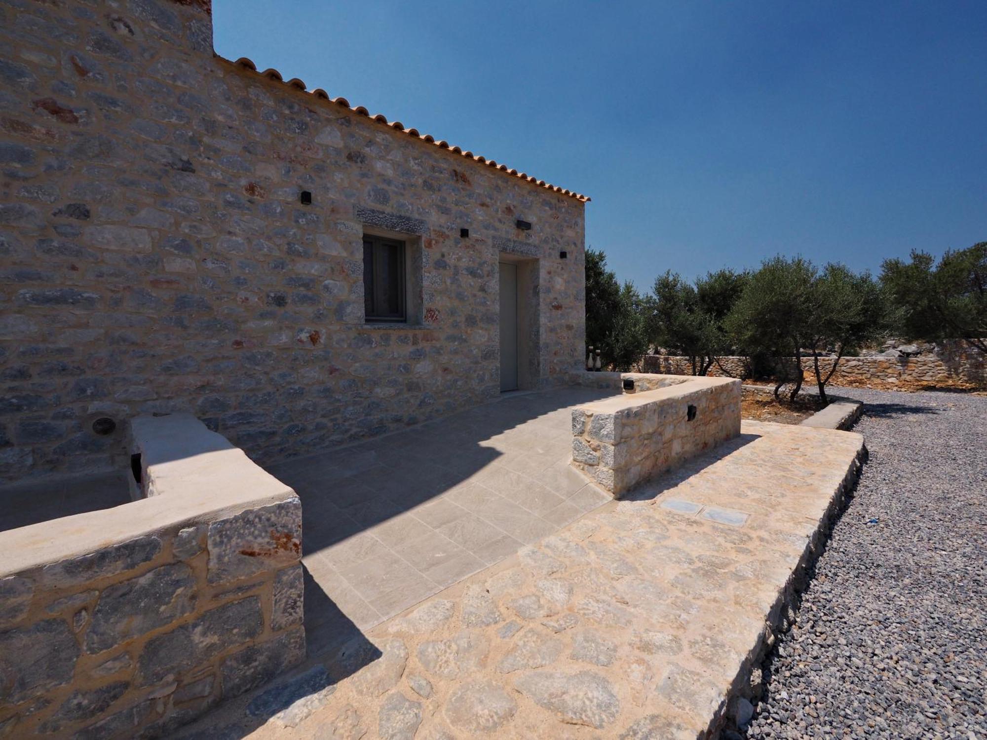 Terra Di Pietra Exclusive Suites & Apartments Areopoli Exterior photo